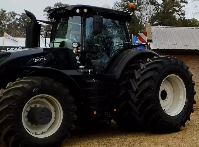 Tractor Valtra S374, año 0