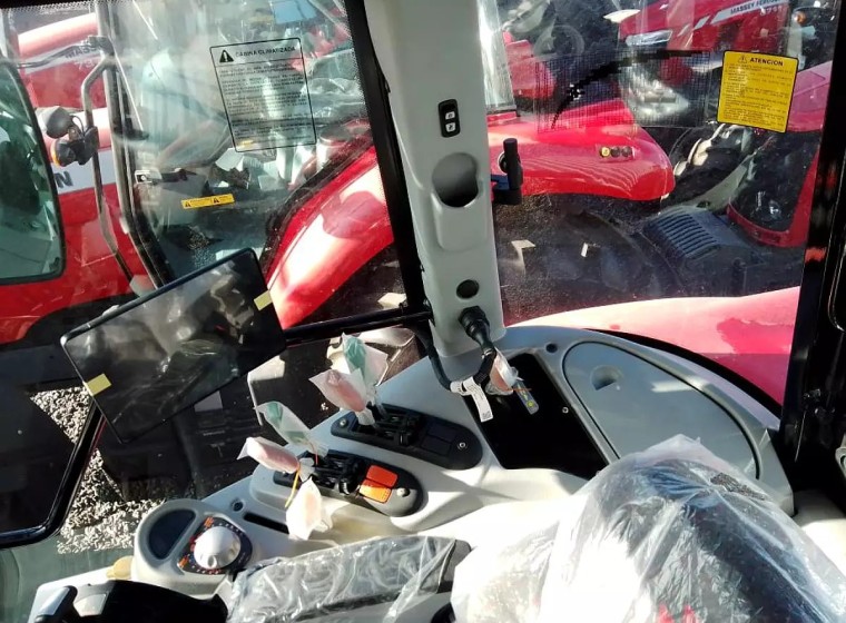 Tractor Massey Ferguson 7415, año 0
