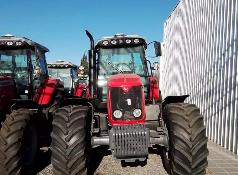 Tractor Massey Ferguson 7415, año 0