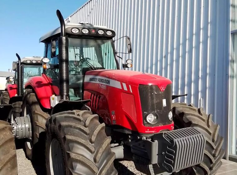 Tractor Massey Ferguson 7415, año 0