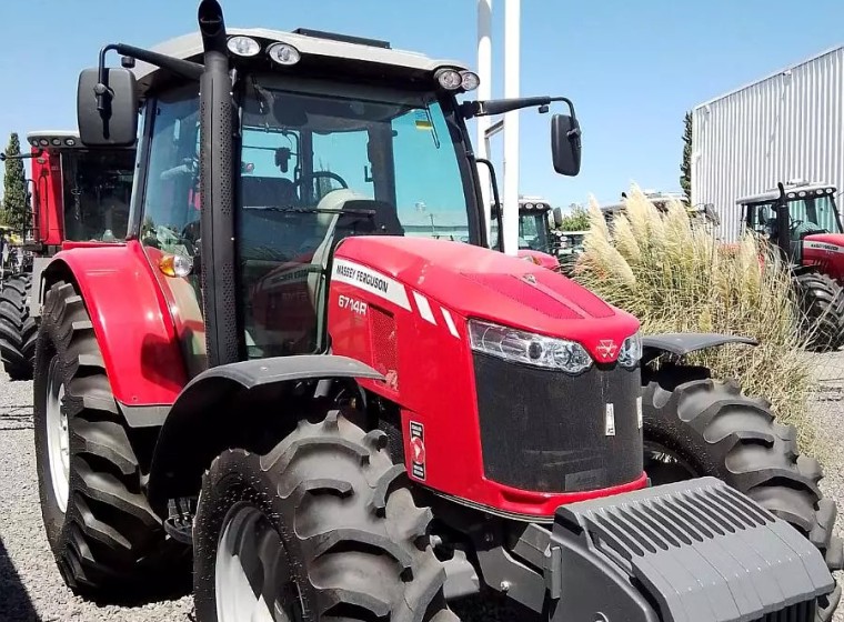 Tractor Massey Ferguson 6714R, año 0