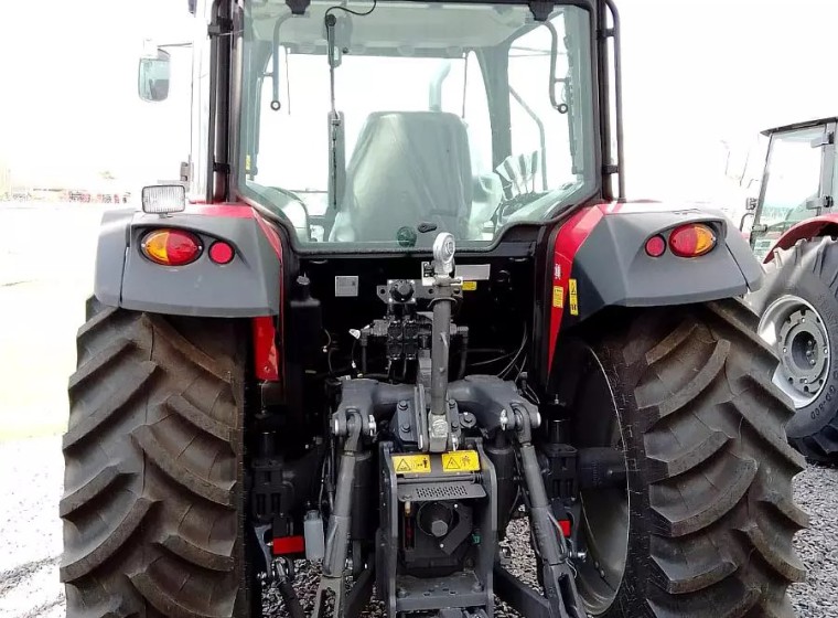 Tractor Massey Ferguson 6713, año 0