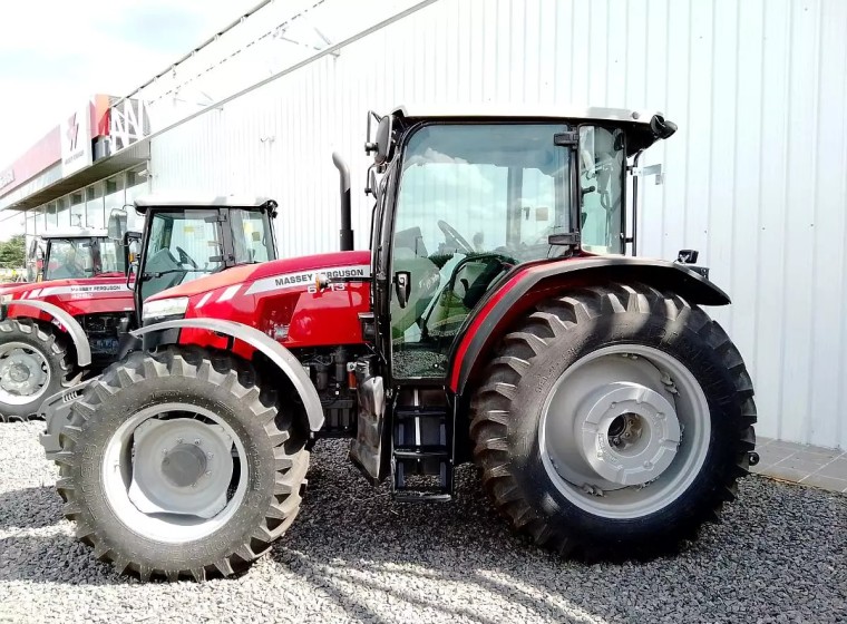 Tractor Massey Ferguson 6713, año 0