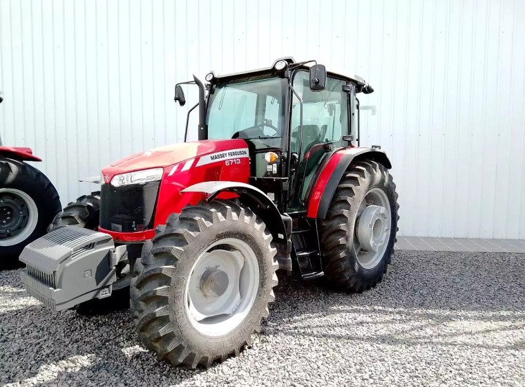 Tractor Massey Ferguson 6713, año 0