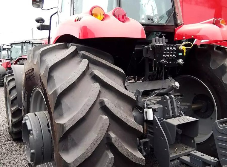 Tractor Massey Ferguson 7390, año 0