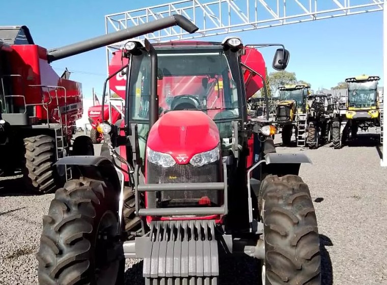 Tractor Massey Ferguson 6711, año 0