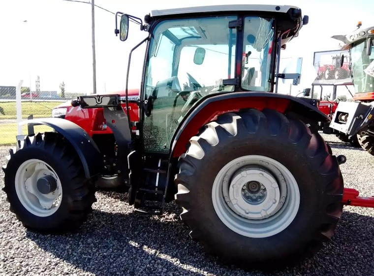 Tractor Massey Ferguson 6711, año 0