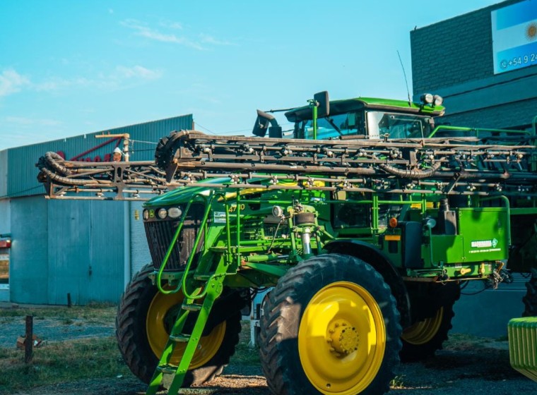 Pulverizadora John Deere 4730, año 2012