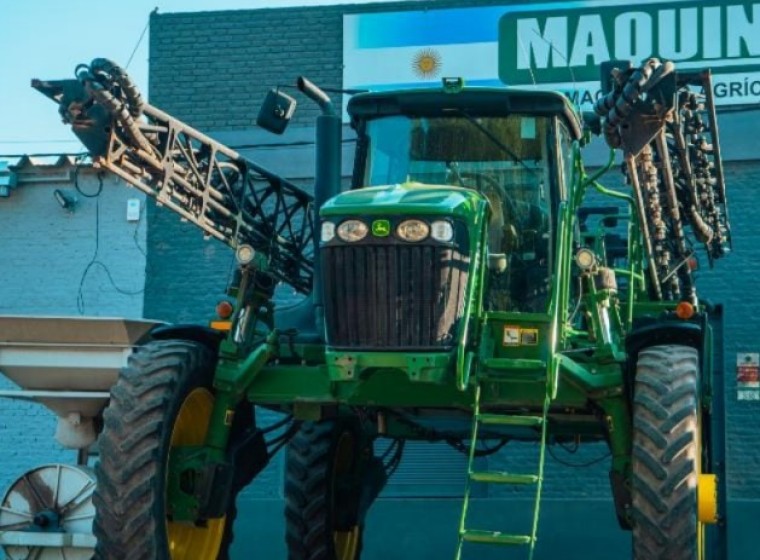 Pulverizadora John Deere 4730, año 2012