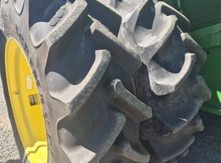 Cosechadora John Deere S670, año 2013