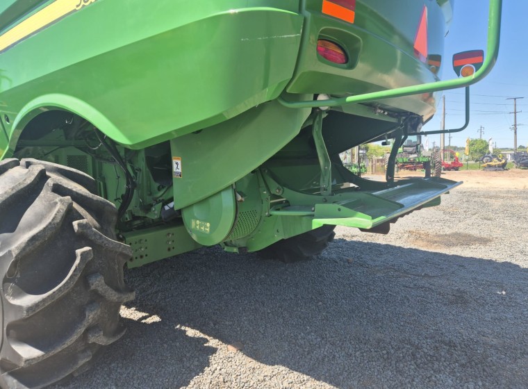 Cosechadora John Deere S670, año 2013