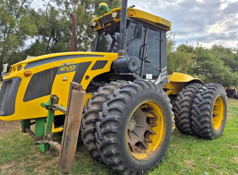 Tractor Pauny EVO 540 C, año 2014