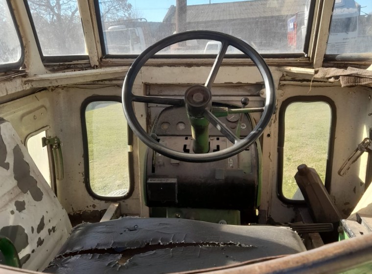 Tractor John Deere 2420, año 0