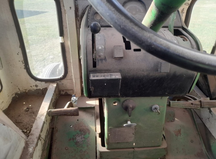 Tractor John Deere 2420, año 0