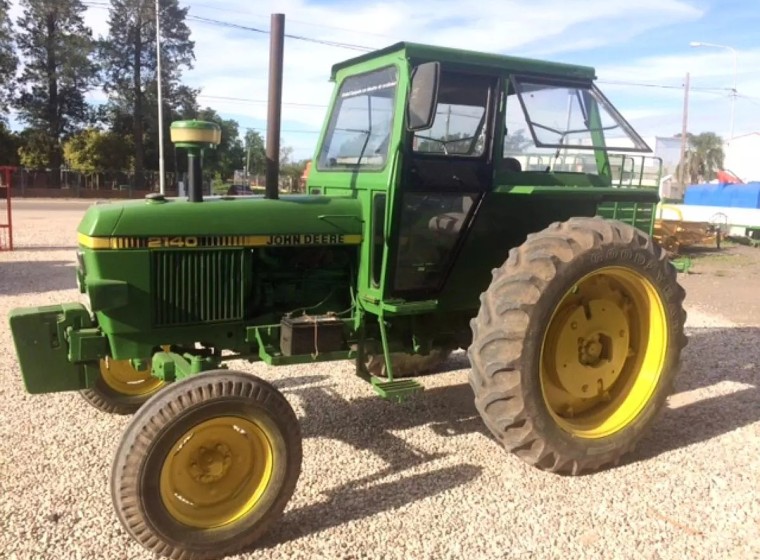 Tractor John Deere 2140, año 1994