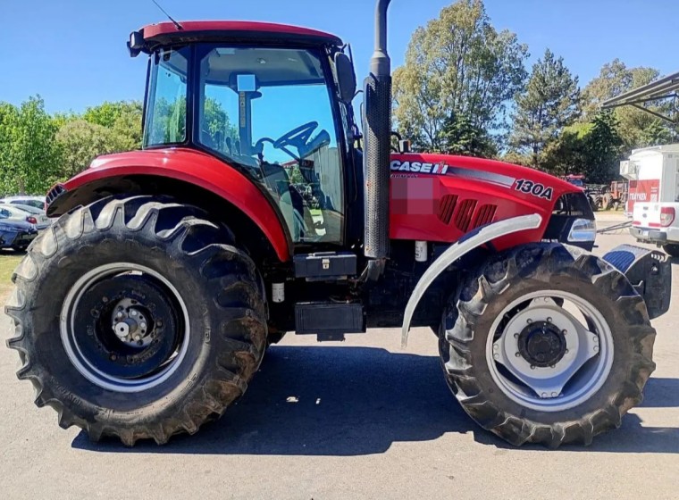 Tractor Case Farmall 130, año 2021