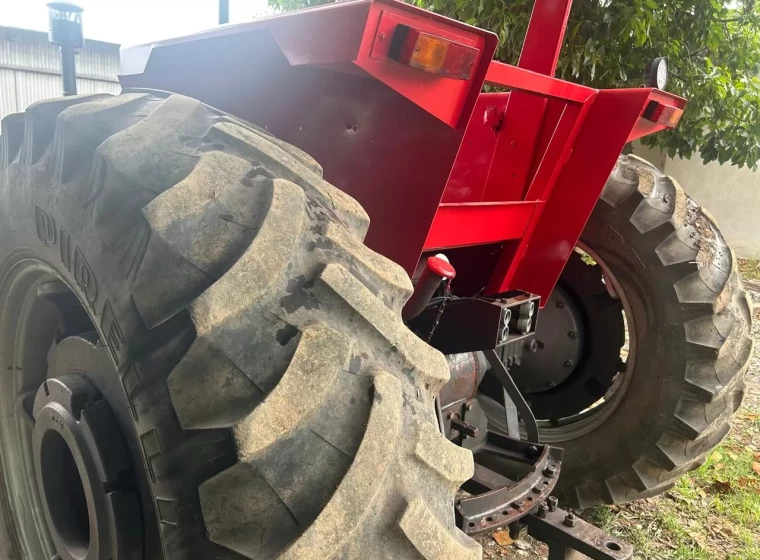 Tractor Massey Ferguson 1215, año 1992