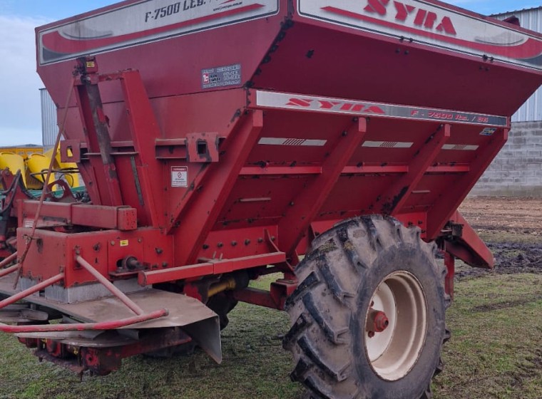 Fertilizadora Syra Motion F7500, año 2014