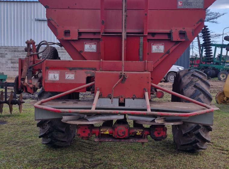Fertilizadora Syra Motion F7500, año 2014