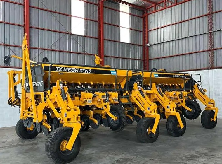 Sembradora Agrometal TX Mega 1652, año 1