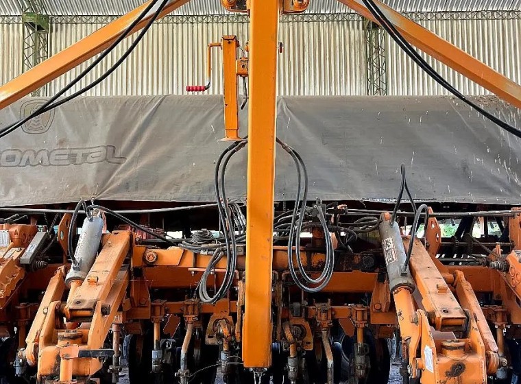 Sembradora Agrometal MXY II 4721, año 2013
