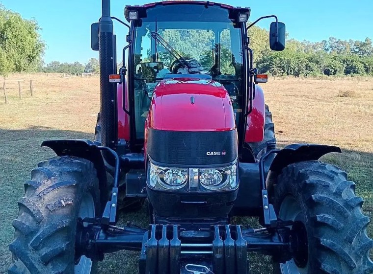Tractor Case Farmall 130 A, año 2023