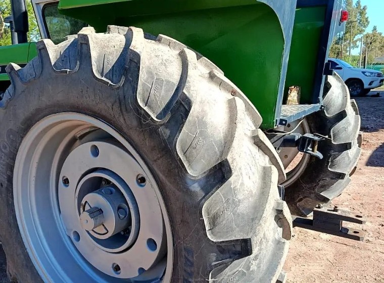 Tractor Deutz Fahr AX 80 S, año 1986