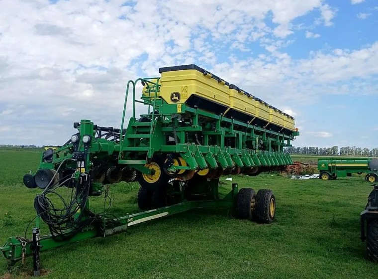 Sembradora John Deere 1745 18 a 52, año 2018