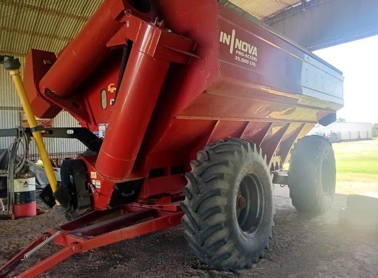 Tolva Comofra Innova 35.000 lts, año 2020
