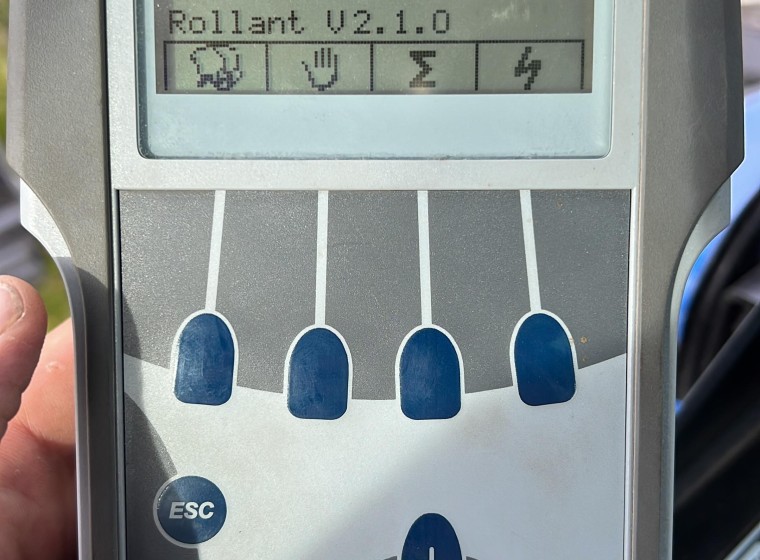 Rotoenfardadora Claas 375 RC, año 2023