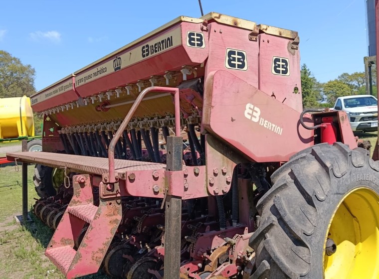 Sembradora Bertini 16000, año 1