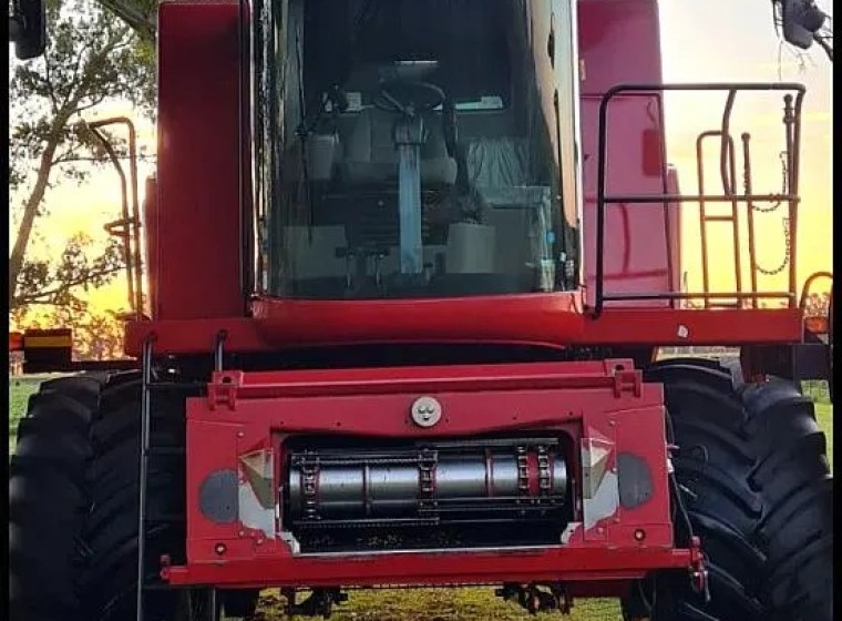 Cosechadora Case 6130, año 2020