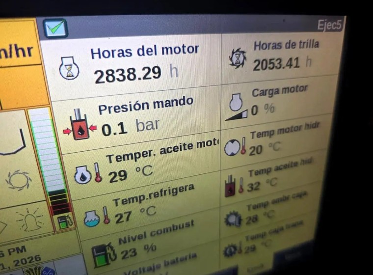Cosechadora New Holland CR 5.85, año 2022