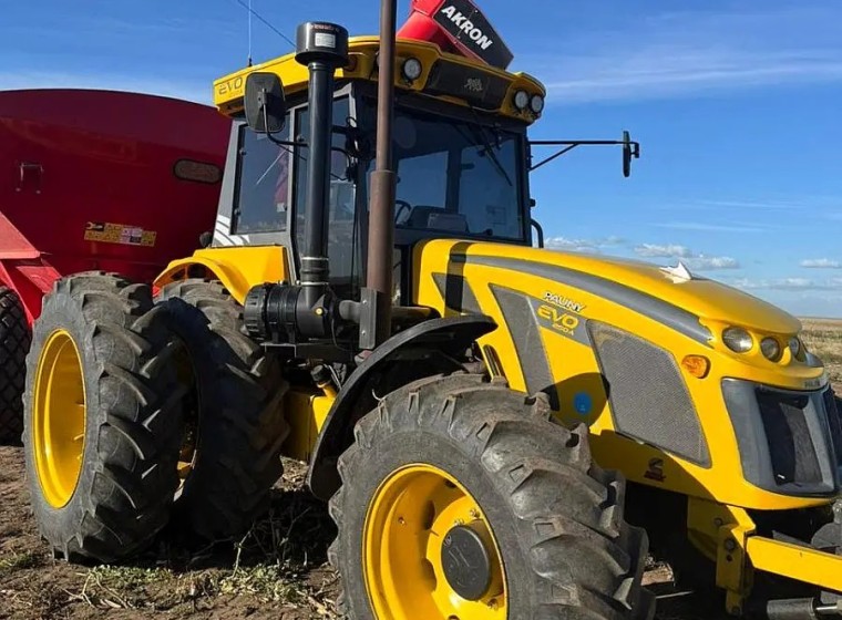 Tractor Pauny EVO 250 A, año 2023