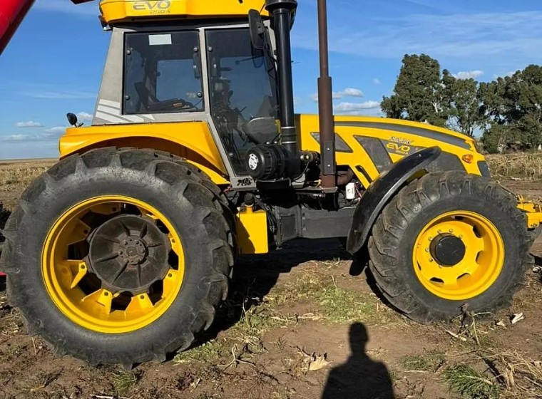 Tractor Pauny EVO 250 A, año 2023