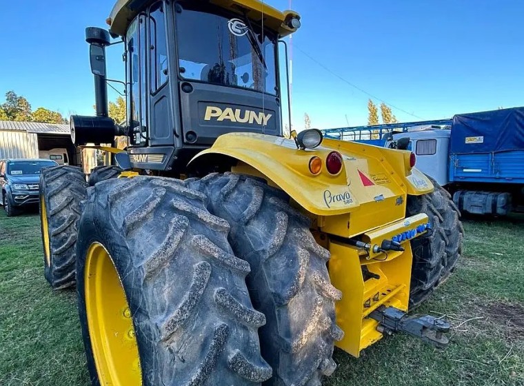 Tractor Pauny 580 Bravo, año 2018