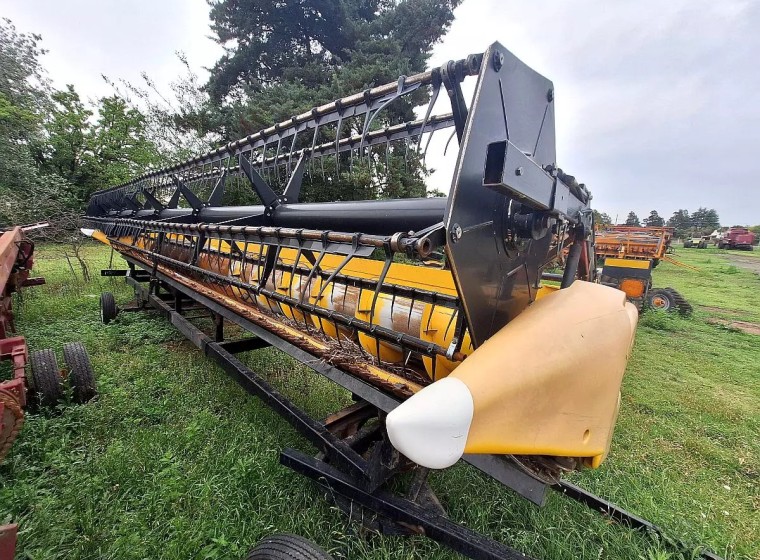 Cabezal New Holland 30 pies, año 2019