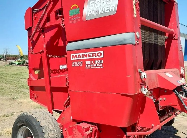 Rotoenfardadora Mainero 5885, año 2012