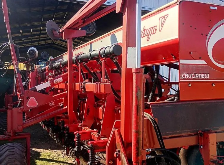Sembradora Crucianelli Gringa V 1652, año 2013