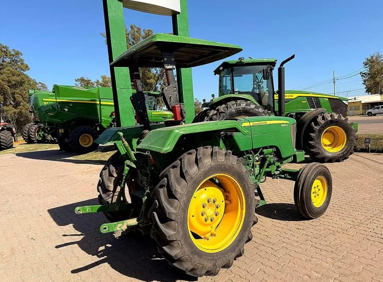 Tractor John Deere 5045 DS, año 2013