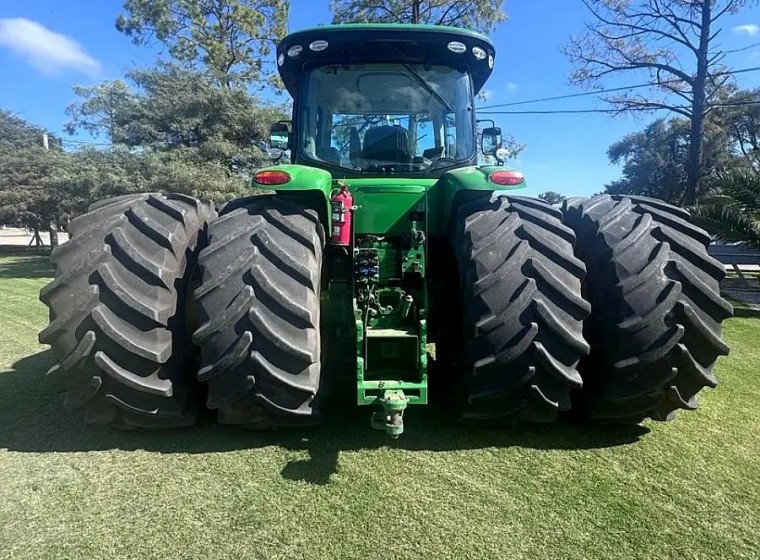 Tractor John Deere 8400 R, año 2018