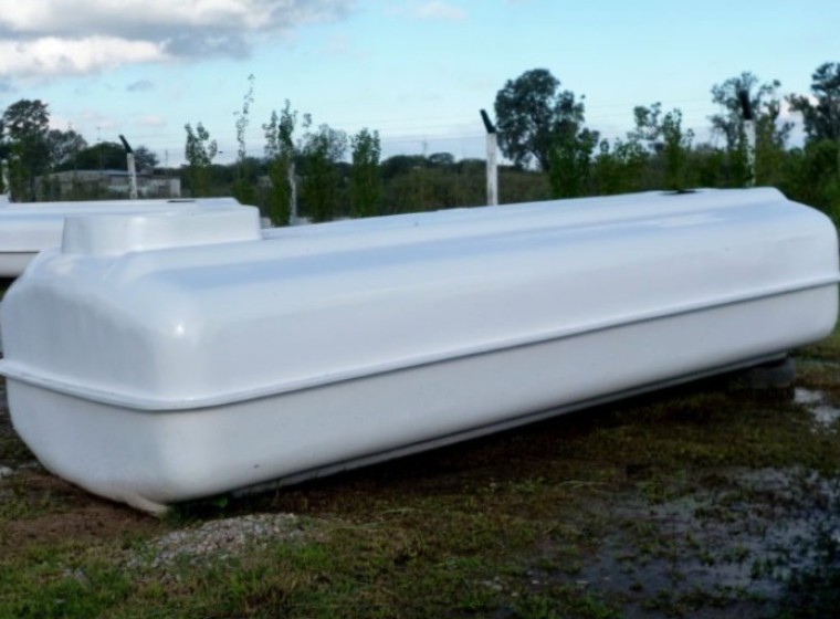 Tanque Plásticos Laspiur rectangular, año 0