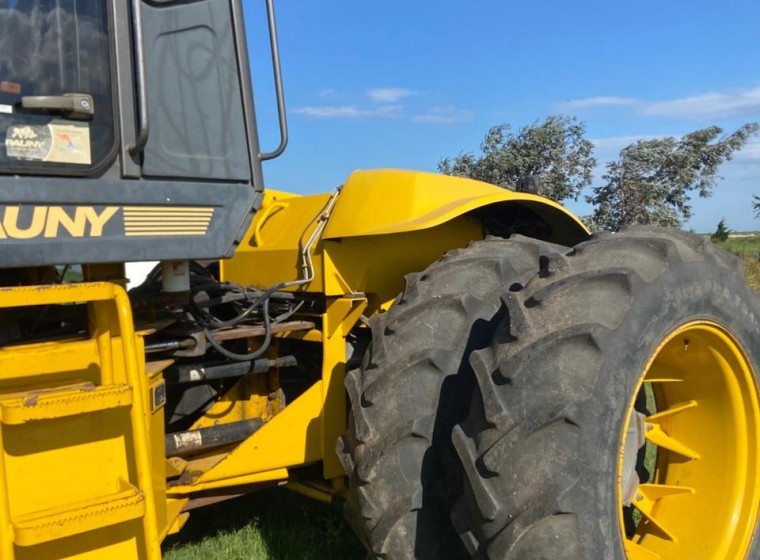 Tractor Pauny Bravo 540, año 2019
