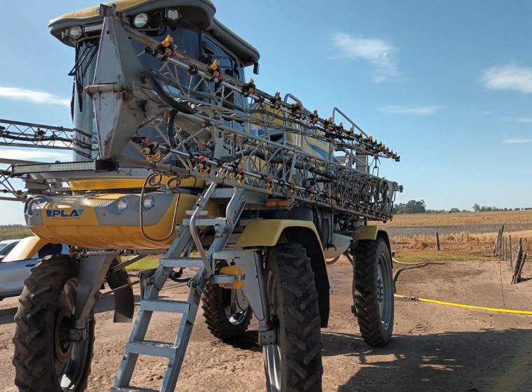 Pulverizadora Pla MAP II 3500, año 2014