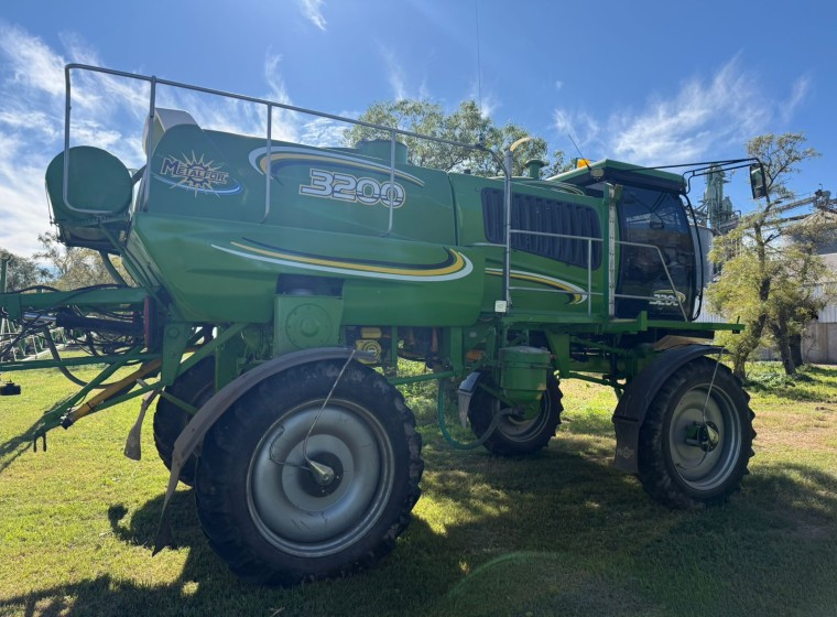 Pulverizadora Metalfor 3200, año 1