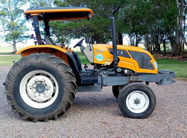 Tractor Valtra A750, año 2019