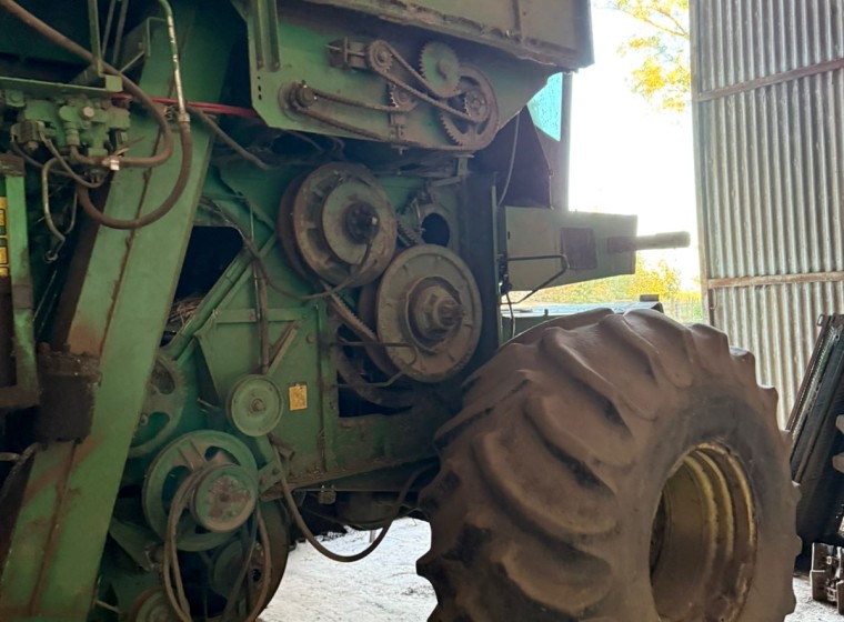 Cosechadora John Deere 1185, año 1999