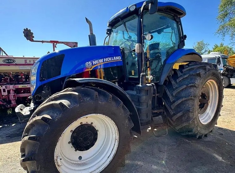 Tractor New Holland T7.190, año 2015