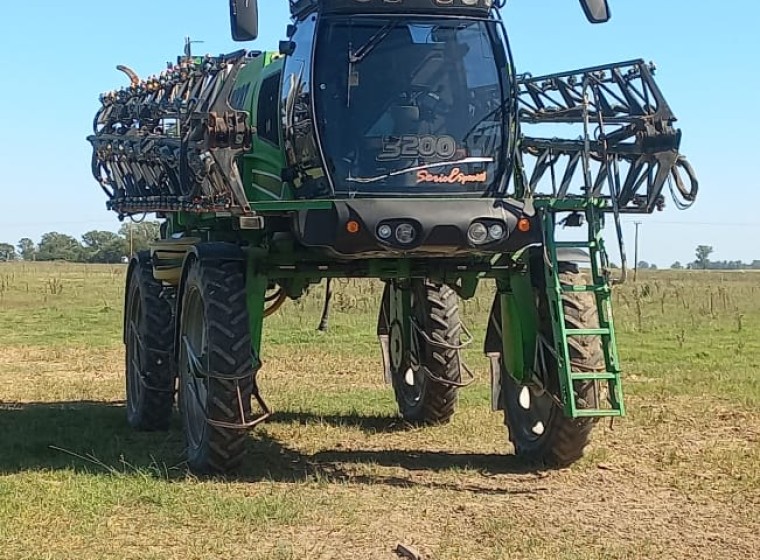 Pulverizadora Metalfor 3200 Especial, año 2009