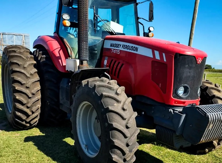 Tractor Massey Ferguson 7415, año 2018